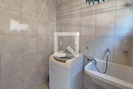 Casa à venda com 180m², 3 quartos e 2 vagasÁrea de Serviço