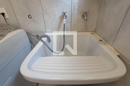 Casa à venda com 180m², 3 quartos e 2 vagasÁrea de Serviço