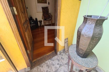 Casa à venda com 170m², 3 quartos e 2 vagas Casa à venda com 170m², 3 quartos e 2 vagasSalinha dos quartos