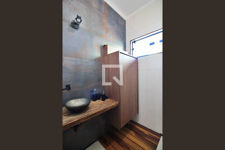 Casa à venda com 278m², 3 quartos e 4 vagasSuíte 2 Banheiro