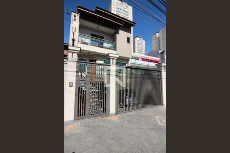 Casa à venda com 278m², 3 quartos e 4 vagasFachada