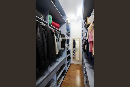 Casa à venda com 278m², 3 quartos e 4 vagasSuíte 3 Closet