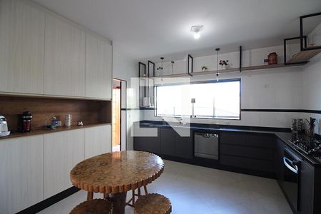 Casa à venda com 278m², 3 quartos e 4 vagasCozinha