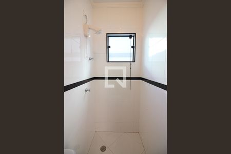 Casa à venda com 278m², 3 quartos e 4 vagasBanheiro de serviço