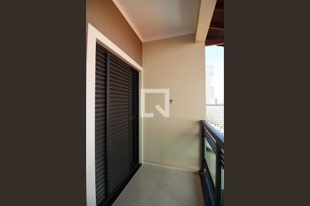 Casa à venda com 278m², 3 quartos e 4 vagasSuíte Sacada