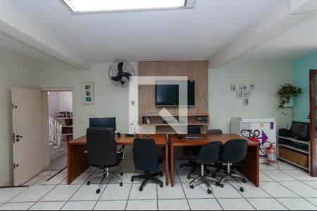 Casa à venda com 300m², 3 quartos e 2 vagas Casa à venda com 300m², 3 quartos e 2 vagasQuarto 3