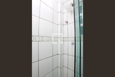 Banheiro de kitnet/studio para alugar com 1 quarto, 42m² em Centro Histórico, Porto Alegre