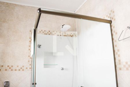 Casa à venda com 374m², 6 quartos e 5 vagas Casa à venda com 374m², 6 quartos e 5 vagasBanheiro