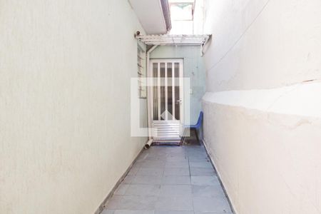 Casa à venda com 374m², 6 quartos e 5 vagas Casa à venda com 374m², 6 quartos e 5 vagasQuintal