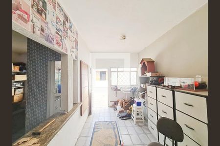 Casa à venda com 138m², 2 quartos e 3 vagas Casa à venda com 138m², 2 quartos e 3 vagasEdícula