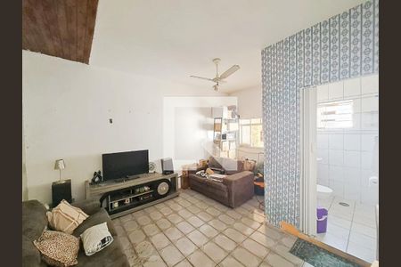 Casa à venda com 138m², 2 quartos e 3 vagas Casa à venda com 138m², 2 quartos e 3 vagasEdícula