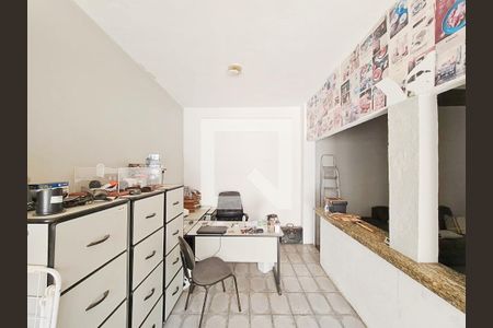 Casa à venda com 138m², 2 quartos e 3 vagas Casa à venda com 138m², 2 quartos e 3 vagasEdícula