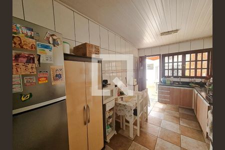 Casa à venda com 138m², 2 quartos e 3 vagas Casa à venda com 138m², 2 quartos e 3 vagasCozinha
