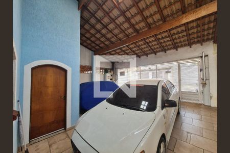 Casa à venda com 138m², 2 quartos e 3 vagas Casa à venda com 138m², 2 quartos e 3 vagasGaragem