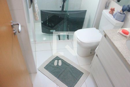 Apartamento à venda com 165m², 3 quartos e 3 vagasBanheiro da Suíte 1