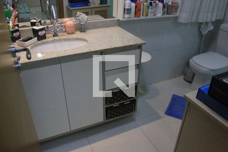 Apartamento à venda com 165m², 3 quartos e 3 vagasBanheiro da Suíte 2