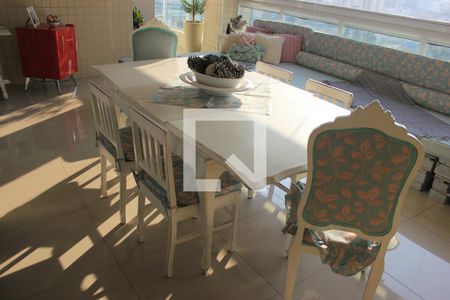 Apartamento à venda com 165m², 3 quartos e 3 vagasVaranda gourmet da sala