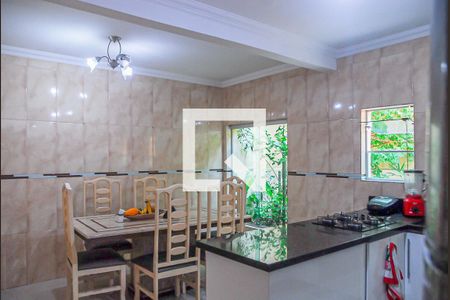 Casa à venda com 235m², 4 quartos e 3 vagas
