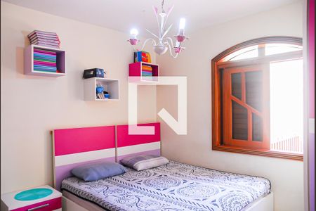 Casa à venda com 235m², 4 quartos e 3 vagas
