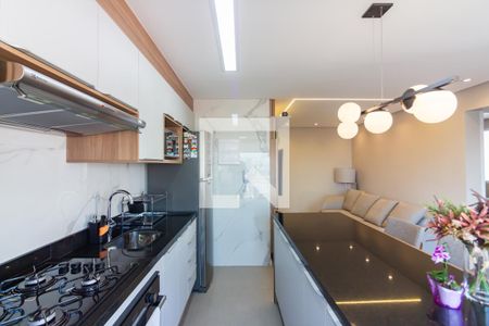 Cozinha de apartamento para alugar com 2 quartos, 50m² em Quitaúna, Osasco