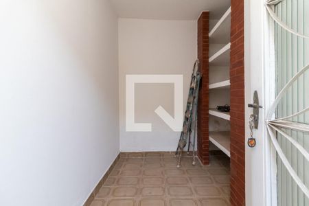 Casa à venda com 141m², 2 quartos e 2 vagasQuarto de Serviço