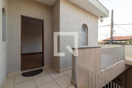 Casa à venda com 141m², 2 quartos e 2 vagasCorredor de Entrada