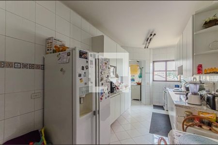 Apartamento à venda com 127m², 3 quartos e 2 vagas Apartamento à venda com 127m², 3 quartos e 2 vagasCozinha