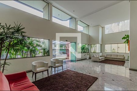 Apartamento à venda com 127m², 3 quartos e 2 vagas Apartamento à venda com 127m², 3 quartos e 2 vagasÁrea comum - Hall social