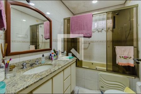 Apartamento à venda com 127m², 3 quartos e 2 vagas Apartamento à venda com 127m², 3 quartos e 2 vagasBanheiro da Suíte 3