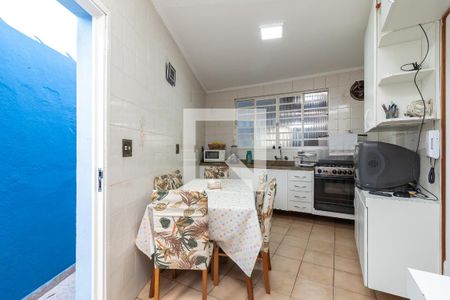 Casa à venda com 240m², 3 quartos e 4 vagasCozinha