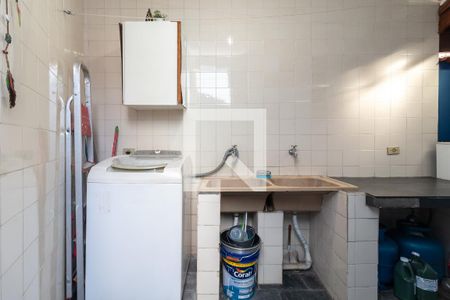 Casa à venda com 240m², 3 quartos e 4 vagasÁrea de Serviço