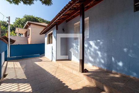 Casa à venda com 240m², 3 quartos e 4 vagasQuintal Frontal