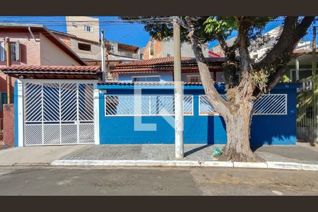 Casa à venda com 240m², 3 quartos e 4 vagasFachada