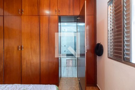 Casa à venda com 240m², 3 quartos e 4 vagasSuíte
