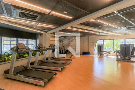 Apartamento à venda com 196m², 4 quartos e 3 vagasÁrea comum - Academia