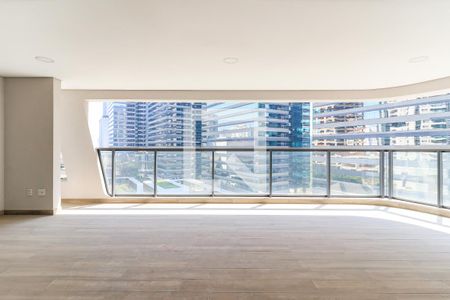 Apartamento à venda com 196m², 4 quartos e 3 vagasVaranda da Sala