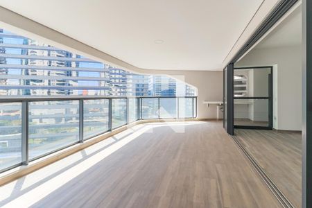 Apartamento à venda com 196m², 4 quartos e 3 vagasVaranda da Sala