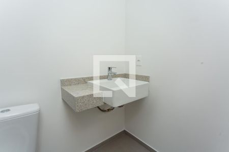 Apartamento à venda com 71m², 2 quartos e 1 vaga Apartamento à venda com 71m², 2 quartos e 1 vagaBanheiro da Suíte