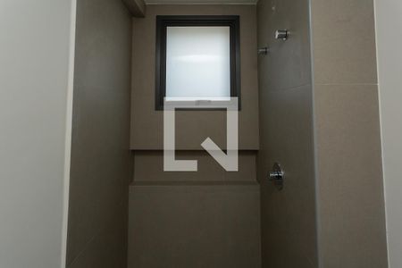 Apartamento à venda com 71m², 2 quartos e 1 vaga Apartamento à venda com 71m², 2 quartos e 1 vagaBanheiro da Suíte