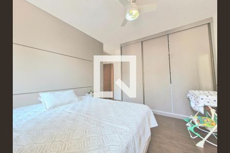 Casa de condomínio à venda com 225m², 5 quartos e 3 vagasSuíte