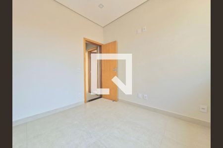 Casa de condomínio à venda com 225m², 5 quartos e 3 vagasQuarto 4