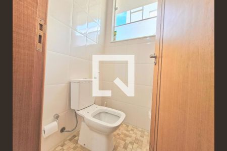 Casa de condomínio à venda com 225m², 5 quartos e 3 vagasBanheiro 3