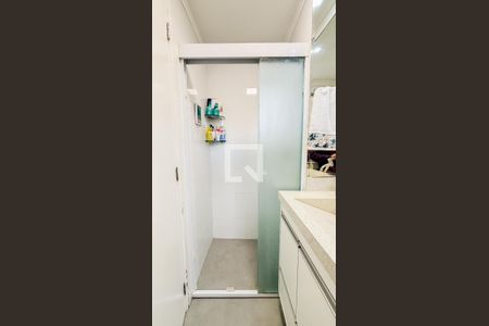 Apartamento à venda com 52m², 2 quartos e 1 vaga Apartamento à venda com 52m², 2 quartos e 1 vagaBanheiro