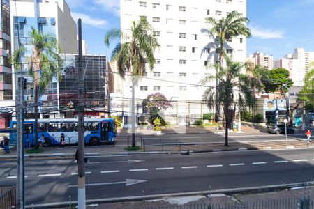 Casa à venda com 274m², 4 quartos e 8 vagas Casa à venda com 274m², 4 quartos e 8 vagasVista da Sacada do Quarto 03