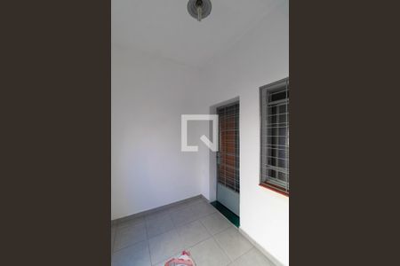 Casa à venda com 274m², 4 quartos e 8 vagas Casa à venda com 274m², 4 quartos e 8 vagasEntrada