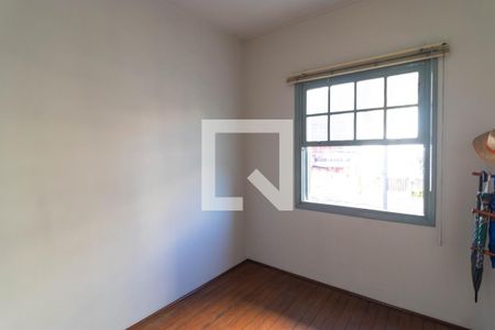 Casa à venda com 274m², 4 quartos e 8 vagas Casa à venda com 274m², 4 quartos e 8 vagasQuarto 02