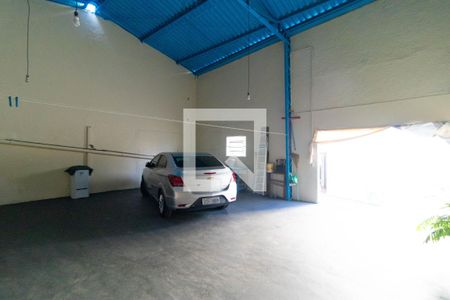 Casa à venda com 274m², 4 quartos e 8 vagas Casa à venda com 274m², 4 quartos e 8 vagasSalão