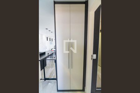 Apartamento à venda com 73m², 2 quartos e 2 vagas Apartamento à venda com 73m², 2 quartos e 2 vagasCorredor - Detalhe