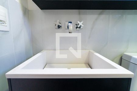 Apartamento à venda com 73m², 2 quartos e 2 vagas Apartamento à venda com 73m², 2 quartos e 2 vagasBanheiro Social Detalhe