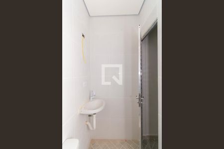 Casa de condomínio para alugar com 57m², 2 quartos e sem vagaBanheiro